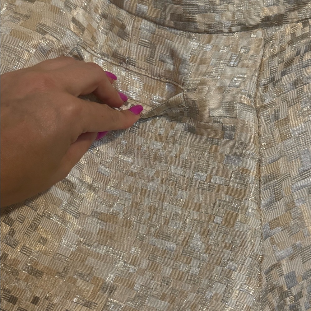 Women's Cream Patterned Metallic Boutique Shorts - Picture 14 of 16